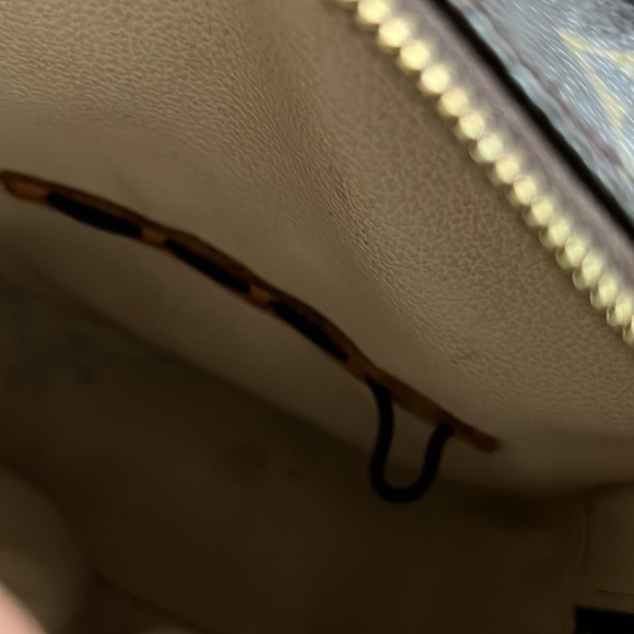 Louis Vuitton spontini square monogram crossbody bag - Picture 7 of 14